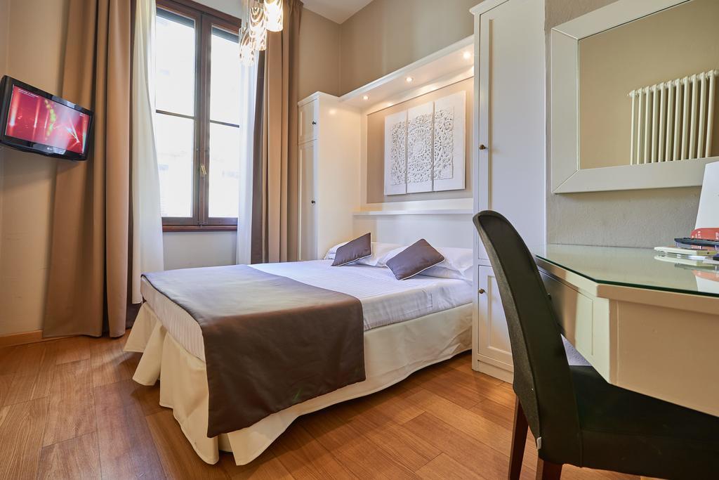 Hotel Cosimo De' Medici Florence Buitenkant foto